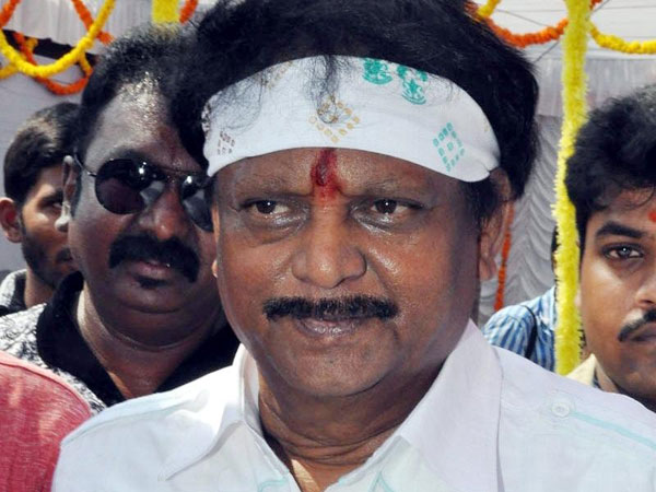  అగ్ర హీరోలతో