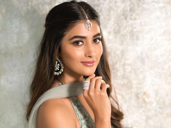 వరుసగా స్టార్ హీరోలతో 