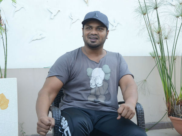 మంచు మనోజ్ ఒక కులపిచ్చి ఇడియట్.. ఎలా నోరు మూయించాడో తెలుసా!