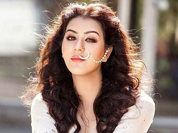 పాక్ నటుల కోసం పోరాటం