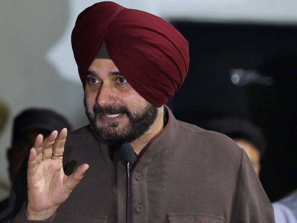 ఇమ్రాన్ ఖాన్ ప్రమాణ స్వీకారానికి 