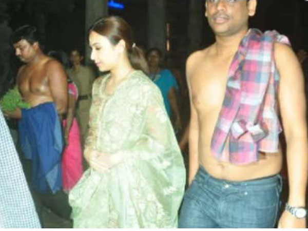 విషాగన్ వనంగముడితో ప్రేమలో