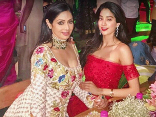 తల్లి గురించి జాహ్నవి కపూర్ 