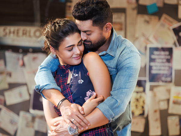 షాలిని పాండే గ్లామర్