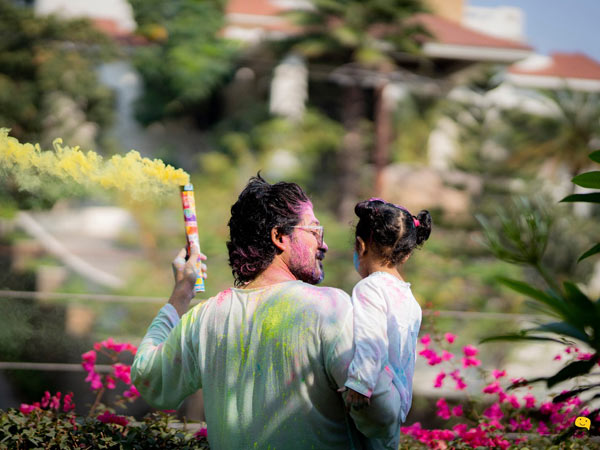 కూతురితో కలిసి మధుర క్షణాలు