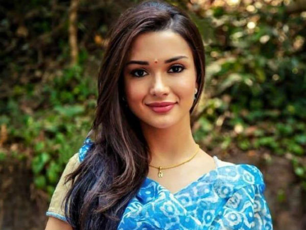  భారీ చిత్రాల్లో 