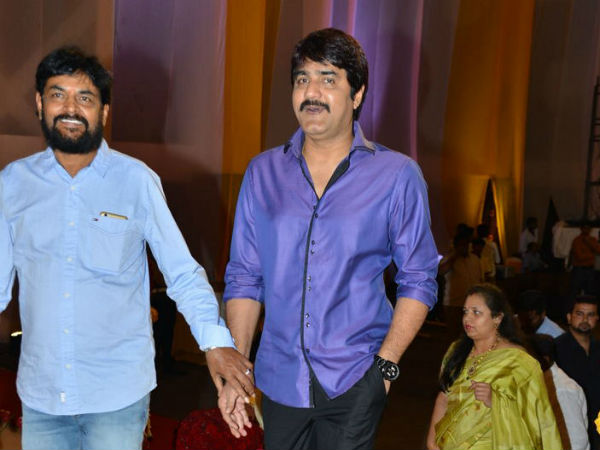 భార్య ఊహతో కలిసి హీరో శ్రీకాంత్ 