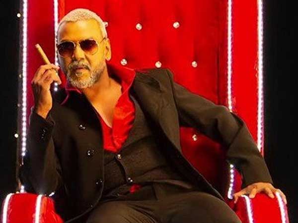 ఓల్డ్ లుక్