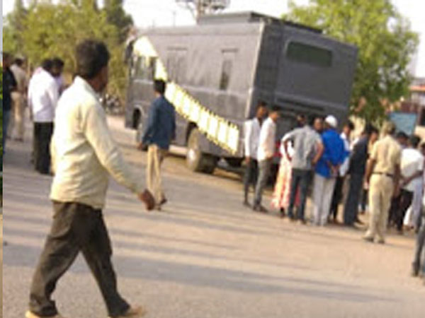 నాకు తెలియదు.. హీరో చేతన్