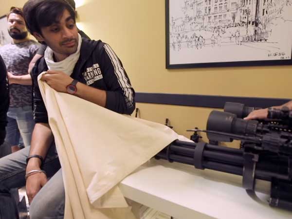  కనీవినీ ఎరుగని విధంగా