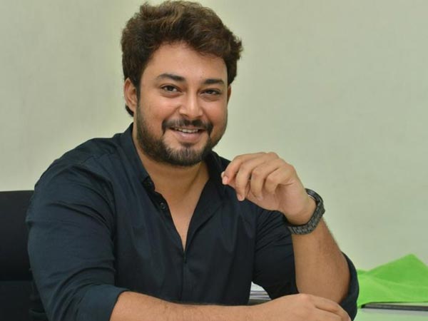  తనీష్‌తో కుమ్మక్కు