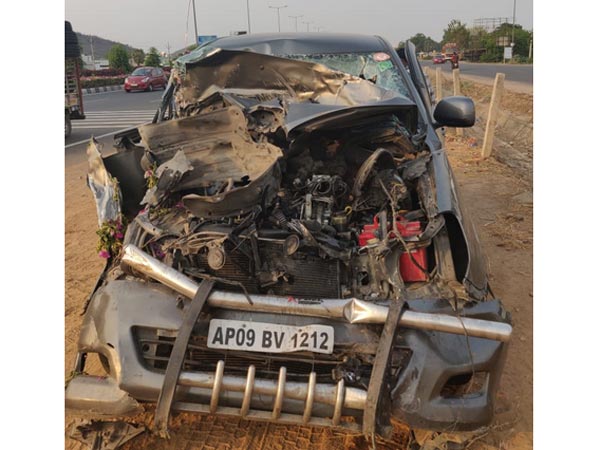యాక్సిడెంట్‌పై కేసు నమోదు చేసి