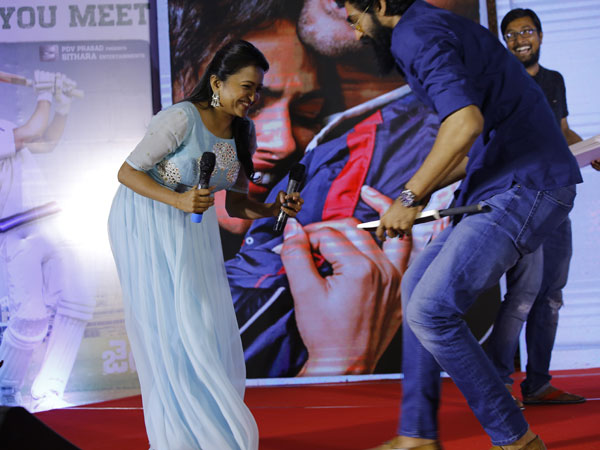  సుమ కాళ్లపై పడిన రానా