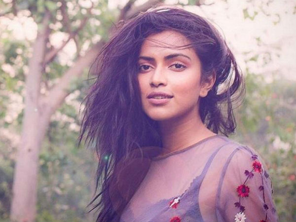 అమలా పాల్ తీరు తప్పుబడుతూ...