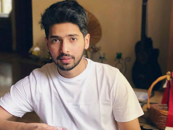 ఈజీ మనీ కోసం అడ్డదారులు