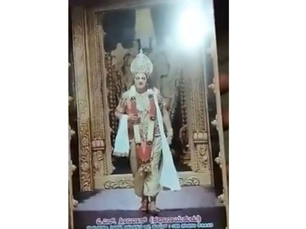 ఆయనే దేవుడు