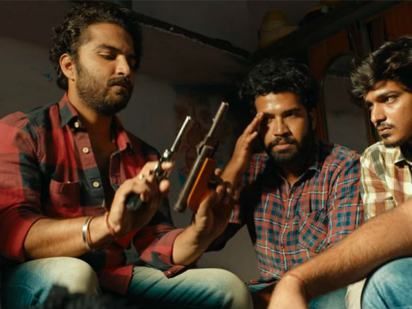 వీక్ స్టోరీ, ఆకట్టుకోలేని స్క్రీన్ ప్లే 