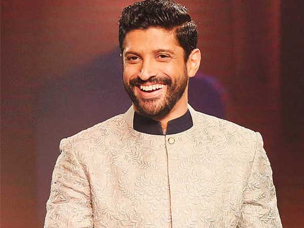 నవ్వుల పాలైన హీరో