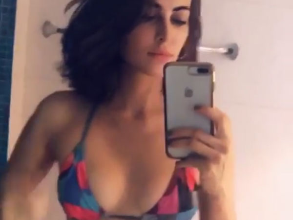 సిగ్గు లేదా అంటూ