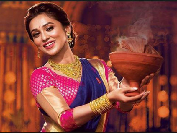 జాదవ్ పూర్ స్థానం నుంచి మిమి చక్రవర్తి