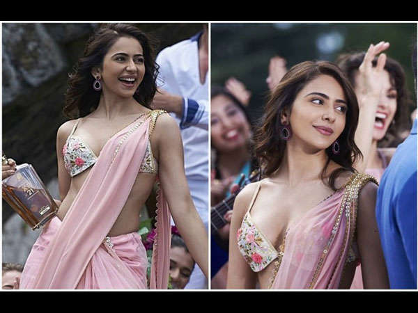 మద్యం బాటిల్‌తో రకుల్ రచ్చ