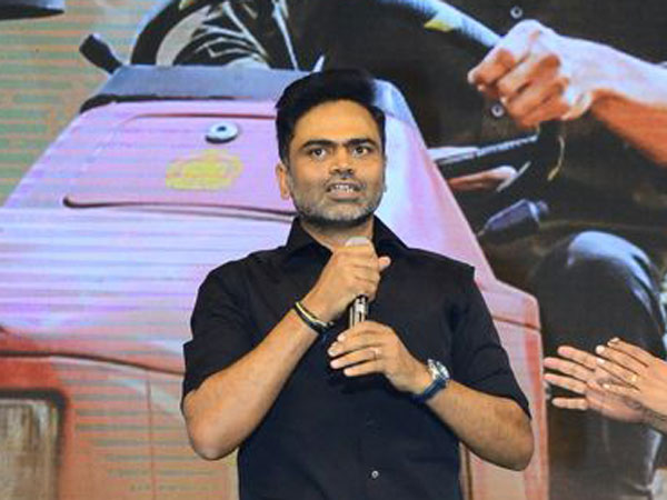 ఈ కథకు బీజం వేసింది ఆయనే