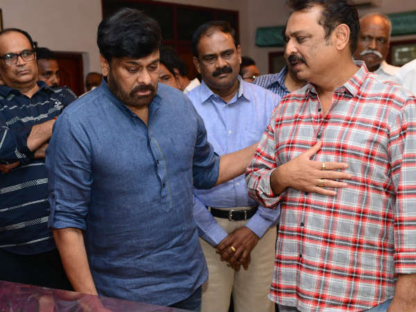 విజయ నిర్మల భౌతిక కాయానికి నివాళులు