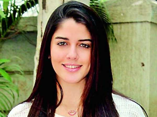 రౌడీ స్టార్‌తో భలే ఛాన్సులే..