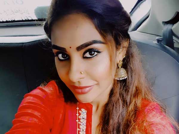 నోటికి పదును పెట్టి.. చివరకు