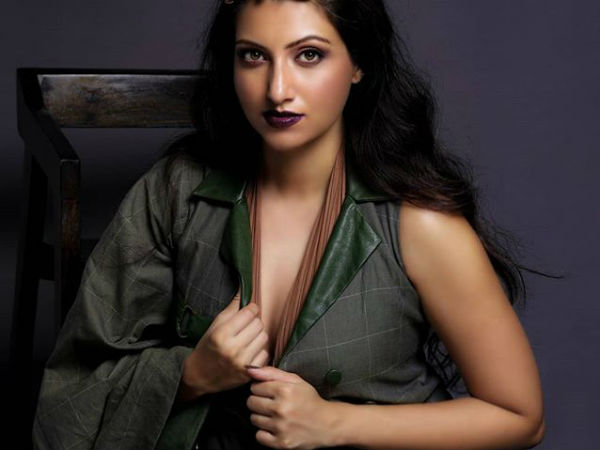 తెలుగుతో పాటు ఇతర భాషల్లో కూడా