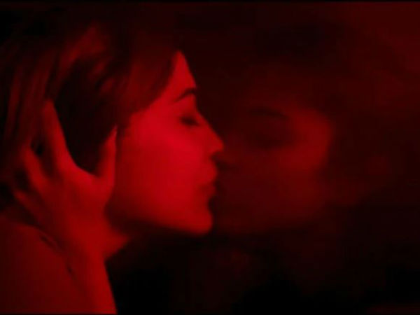 లెస్బియన్ సీన్లు 