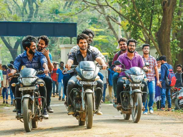 నాలుగు భాషల్లో డియర్ కామ్రేడ్