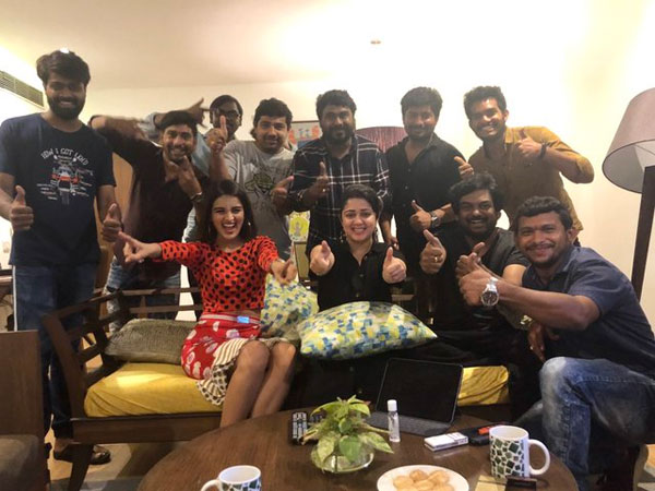 ఖుషీ ఖుషీగా ఇస్మార్ట్ టీమ్