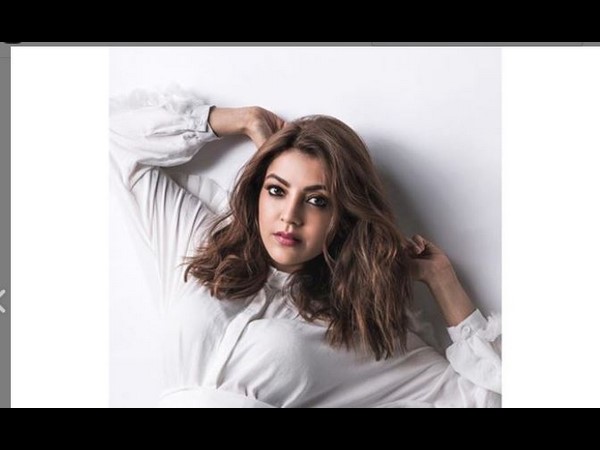 టాప్ హీరోయిన్ల సరసన కాజల్