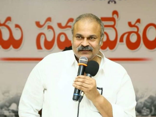 బ్లైండ్‌గా నమ్మాలి