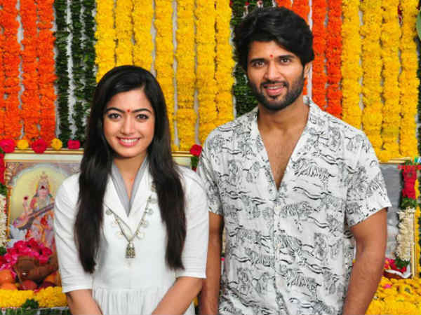 క్రేజీ జోడీ విజయ్ దేవరకొండతో..