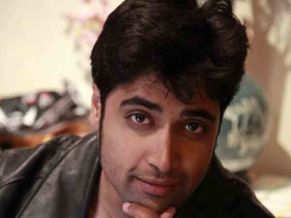 హాలీవుడ్ సినిమాకు కాపీ అంటూ..