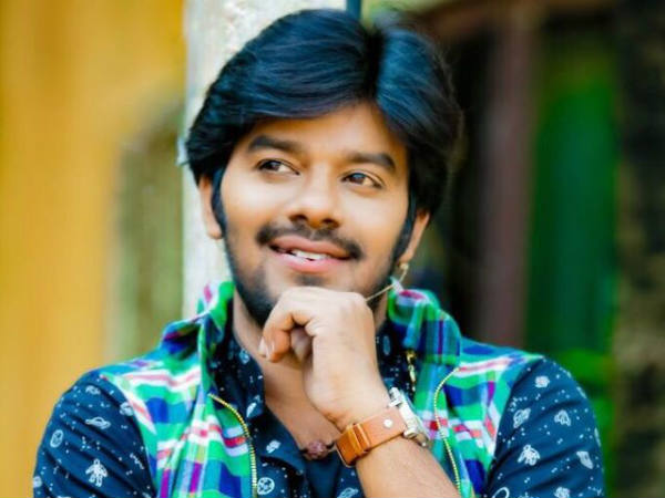 బుల్లితెర ప్లేబాయ్ సుదీర్