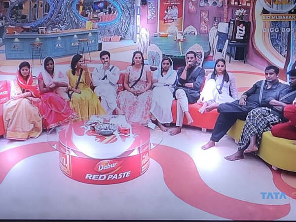 నామినేషన్ ప్రక్రియ