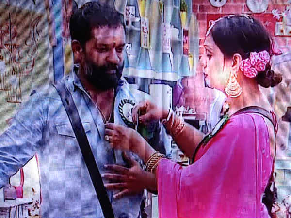 మూవీ టైటిల్స్‌తో గేమ్