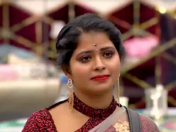 నటిపై కేసు నమోదు