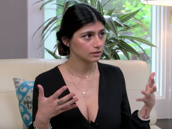 అమ్మాయిల నుంచి వందల మెయిల్స్