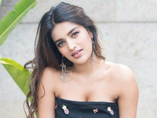 ఆ కోరిక బలంగా ఉండేది.. పక్కింట్లో ఆయన