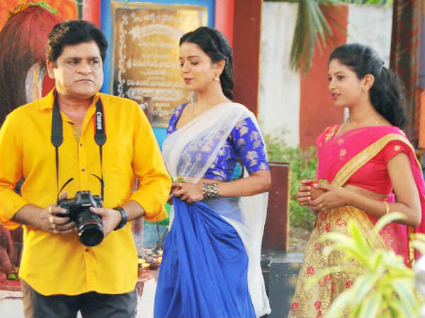 పండుగాడి ఫోటో స్టూడియో గురించి..