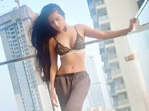  మై ప్రైవేట్ రూమ్.. సోషల్ మీడియా అశ్లీల దుకాణం