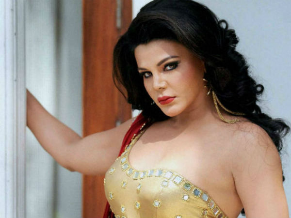 ఇంతలో మాజీ ప్రియుడు ఎంట్రీ