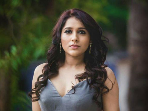 సెన్సార్‌ సమస్యలు లేవు కదా.. అందుకేనేమో!