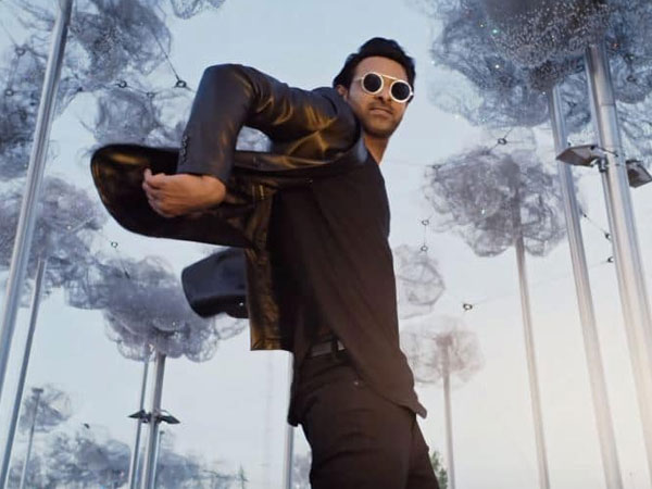 ఫ్యాన్స్, యాంటీ ఫ్యాన్స్ ట్వీట్లతో సోషల్ మీడియాలో రగడ