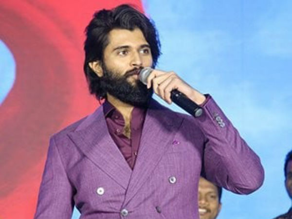 విజయ్ దేవరకొండ స్టేజీ ఎక్కాడంటే చాలు
