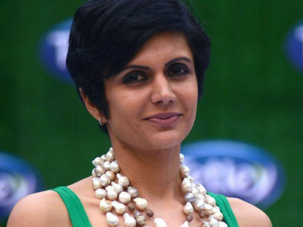 ఈర్ష పడేలా మందిరా పోస్ట్ 